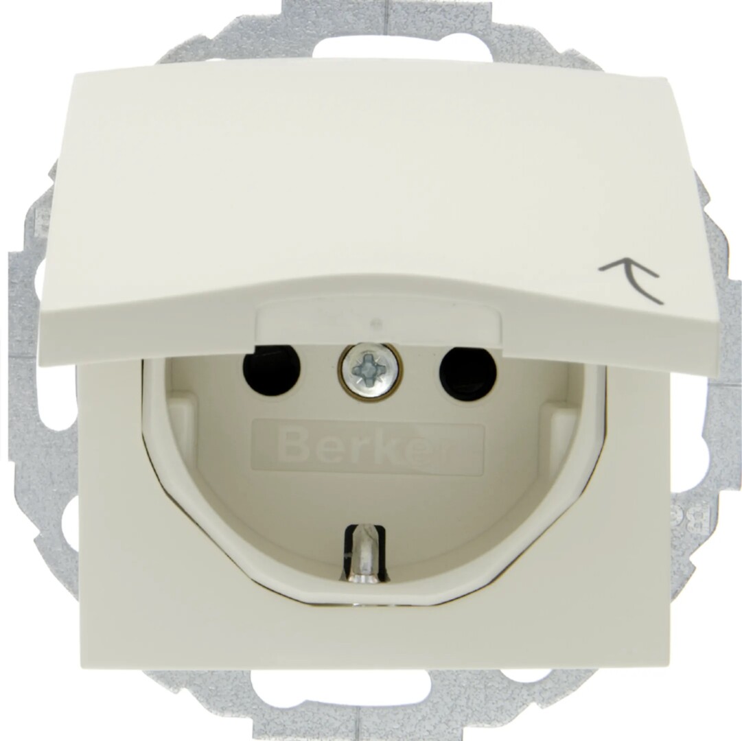Schuko lizdas QC „Safety Plus“su dangteliu 45˚ Berker S1/B3/B7 smėlio blizgus