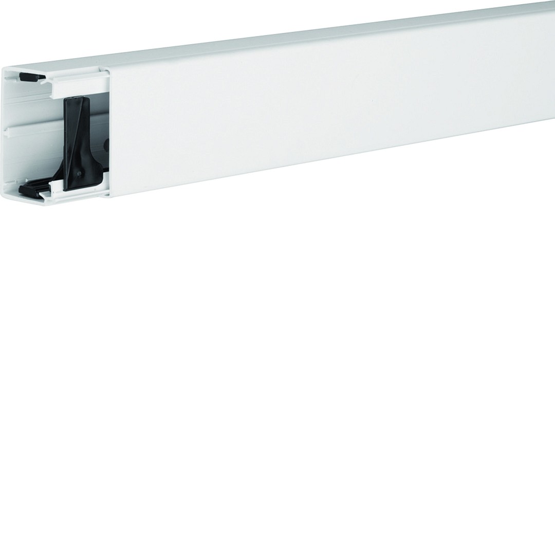 Kanal 40x57mm halogenfri hvit
