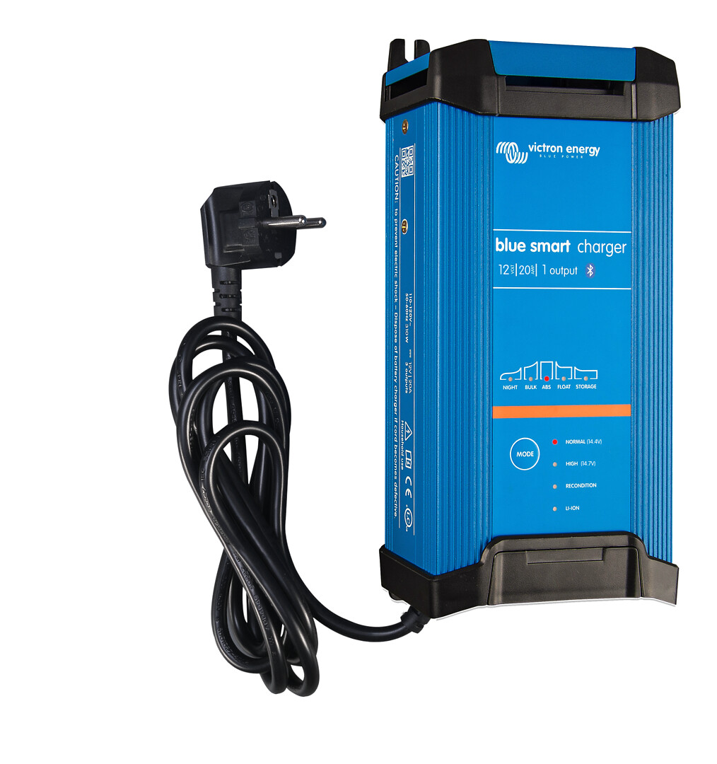 Akkuvaraaja Blue Smart IP22 Charger 12/20(1) 230V CEE 7/7
