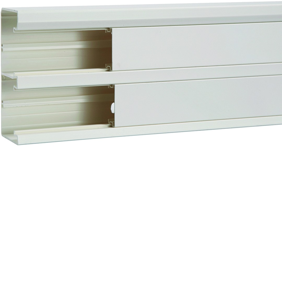 Johtokanava kannella GBD 56x134x2000, liikenteenvalkoinen, kova PVC