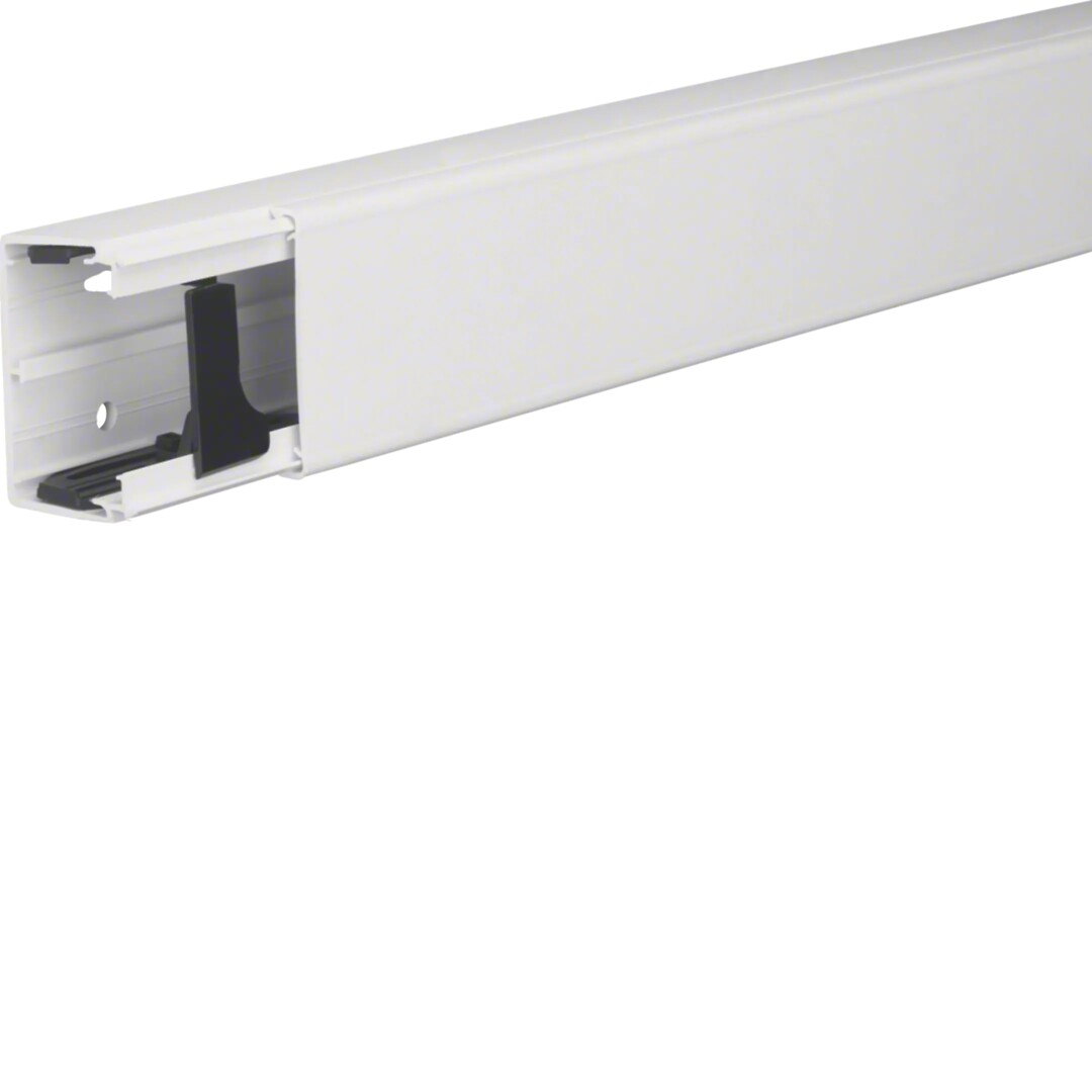 Asennuskanava säänkestävä/UV-suojattu PVC LFE 40x57mm, liikenteenvalkoinen